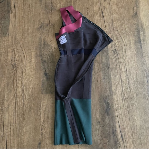 Herve Leger Bodycon Rose one shoulder Bandage dress Fitted size medium - Picture 9 of 11